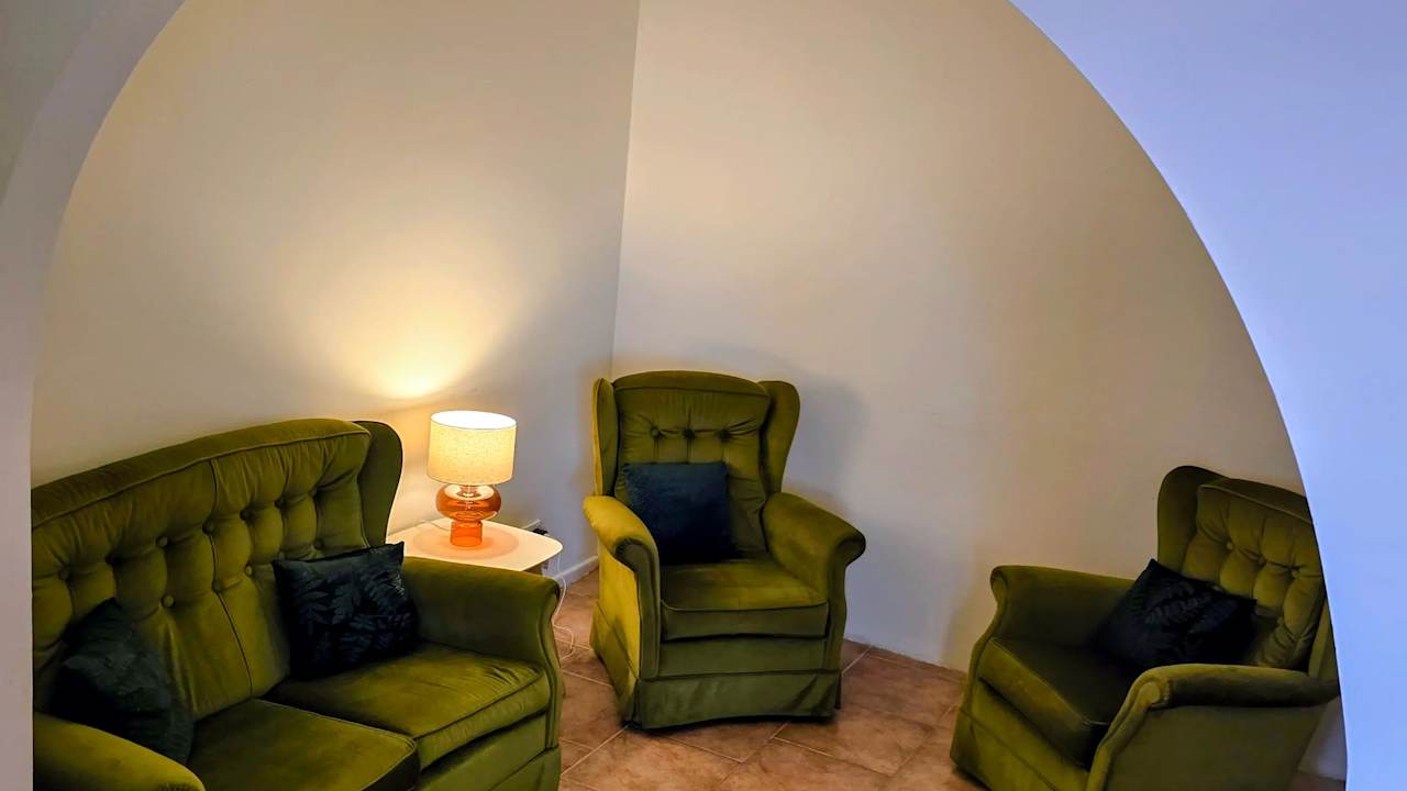 Whole property with 2 rooms for rent