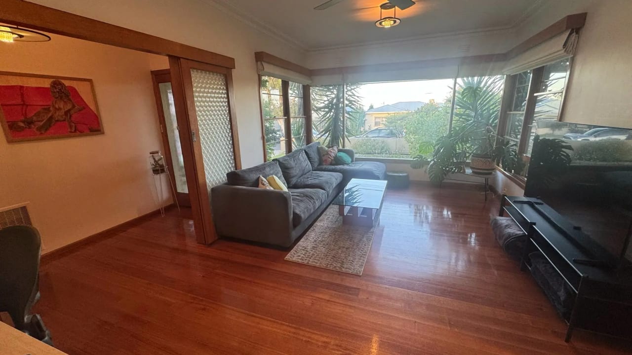 Unfurnished room in a share house