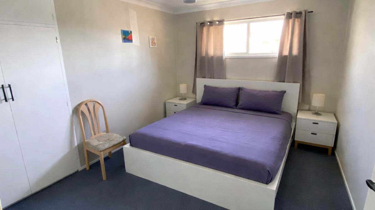 Room in a share house