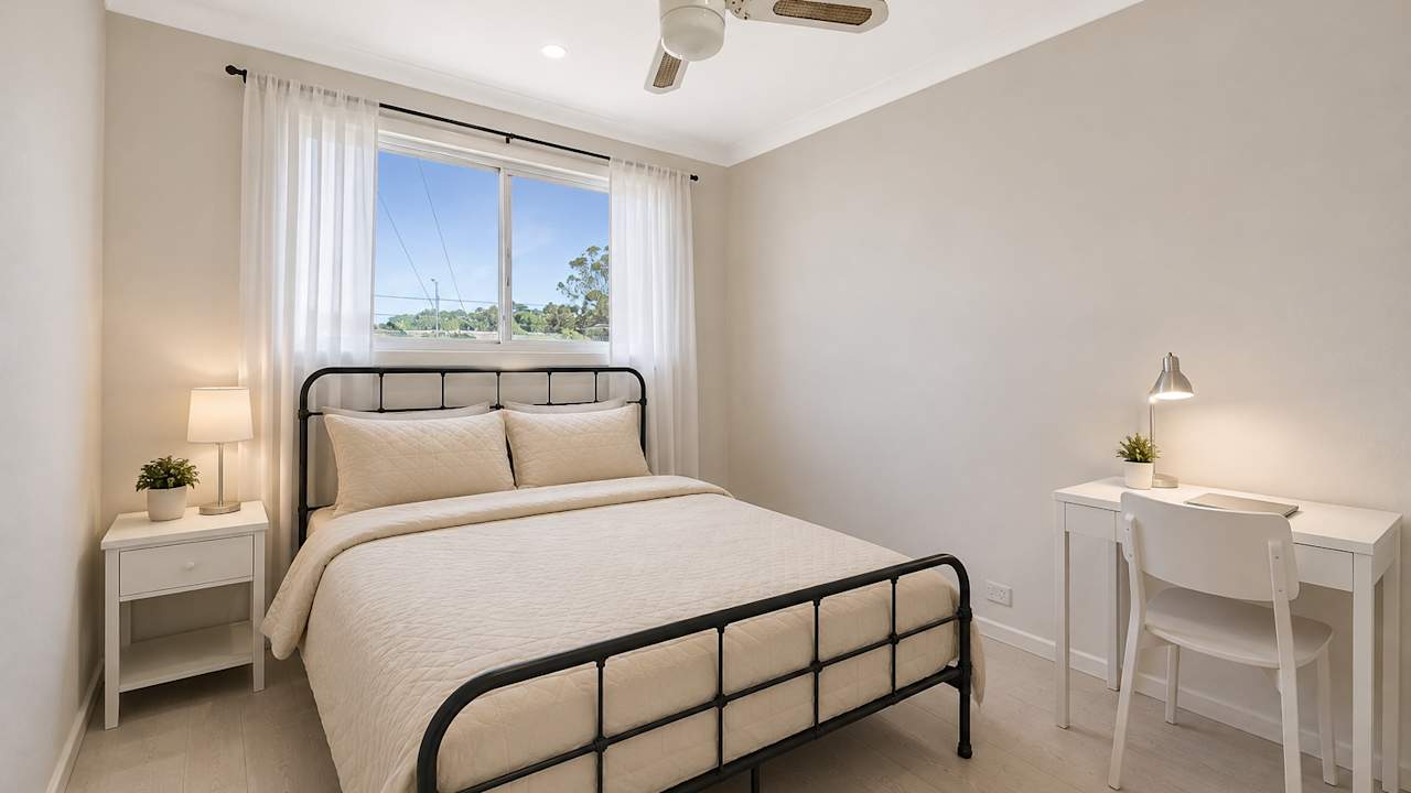 Furnished room in a share house