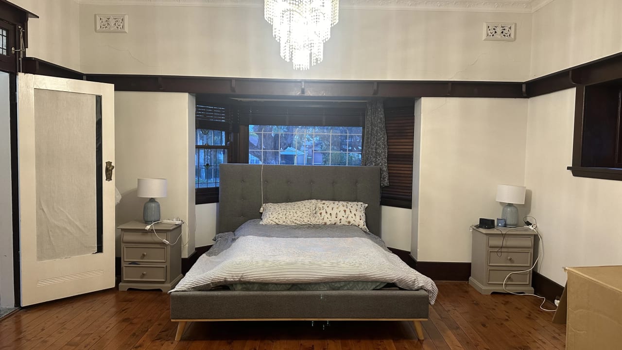 Furnished room in a share house