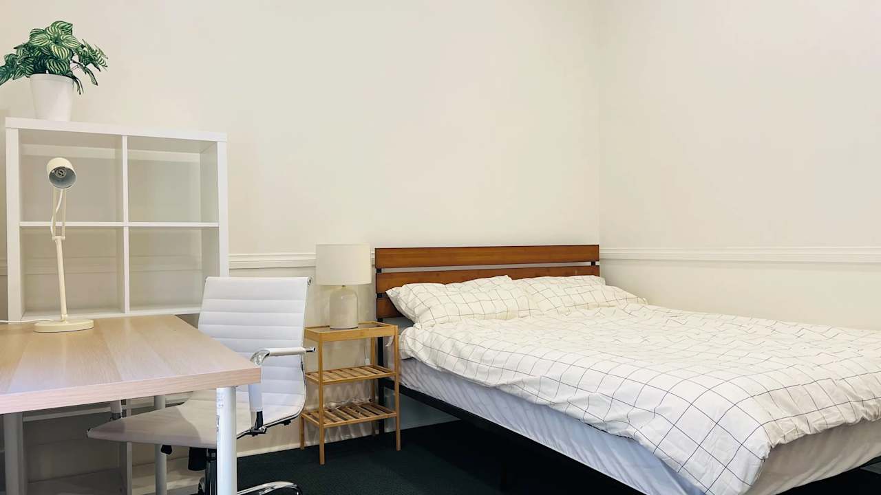 Furnished room in a share house
