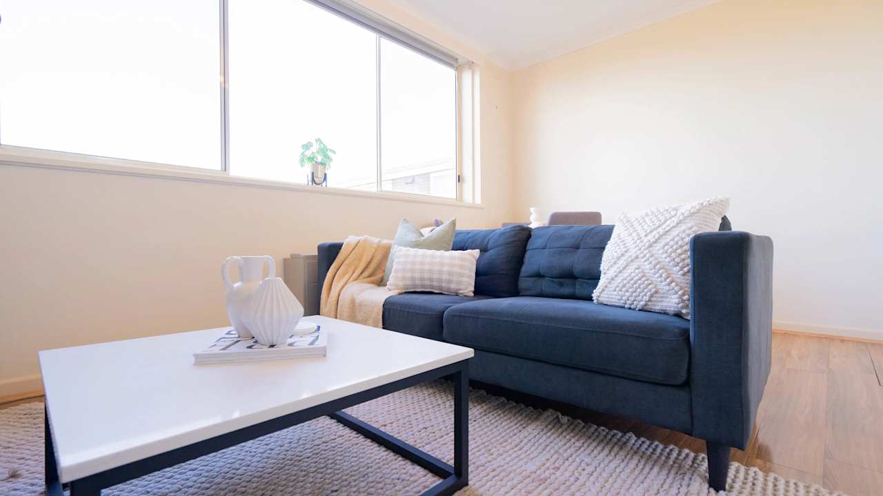 Furnished room in a flatshare
