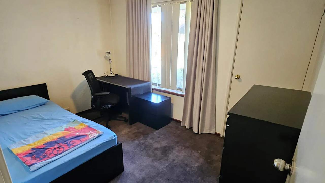 Furnished room in a share house