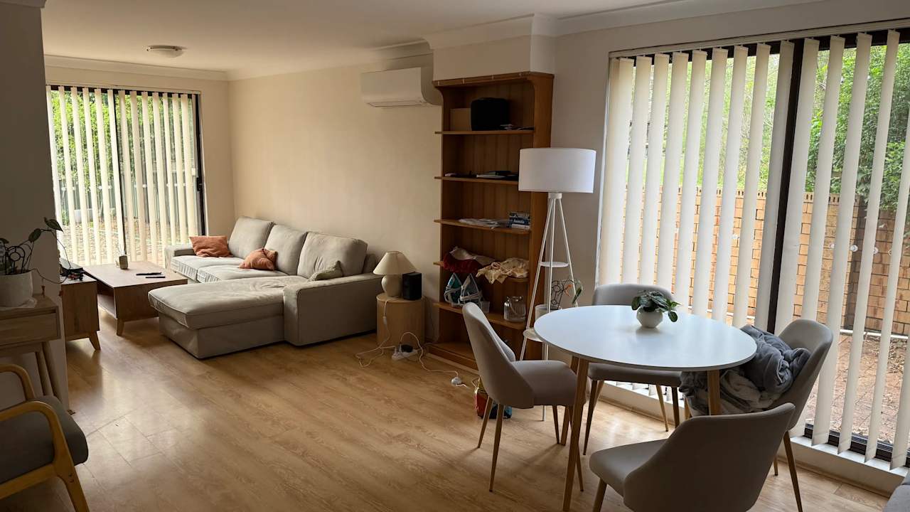 Furnished room in a share house