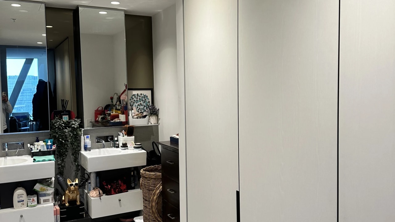 Furnished room with own bathroom
