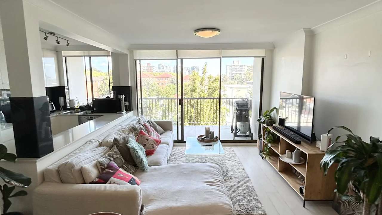 Whole property with 2 rooms for rent