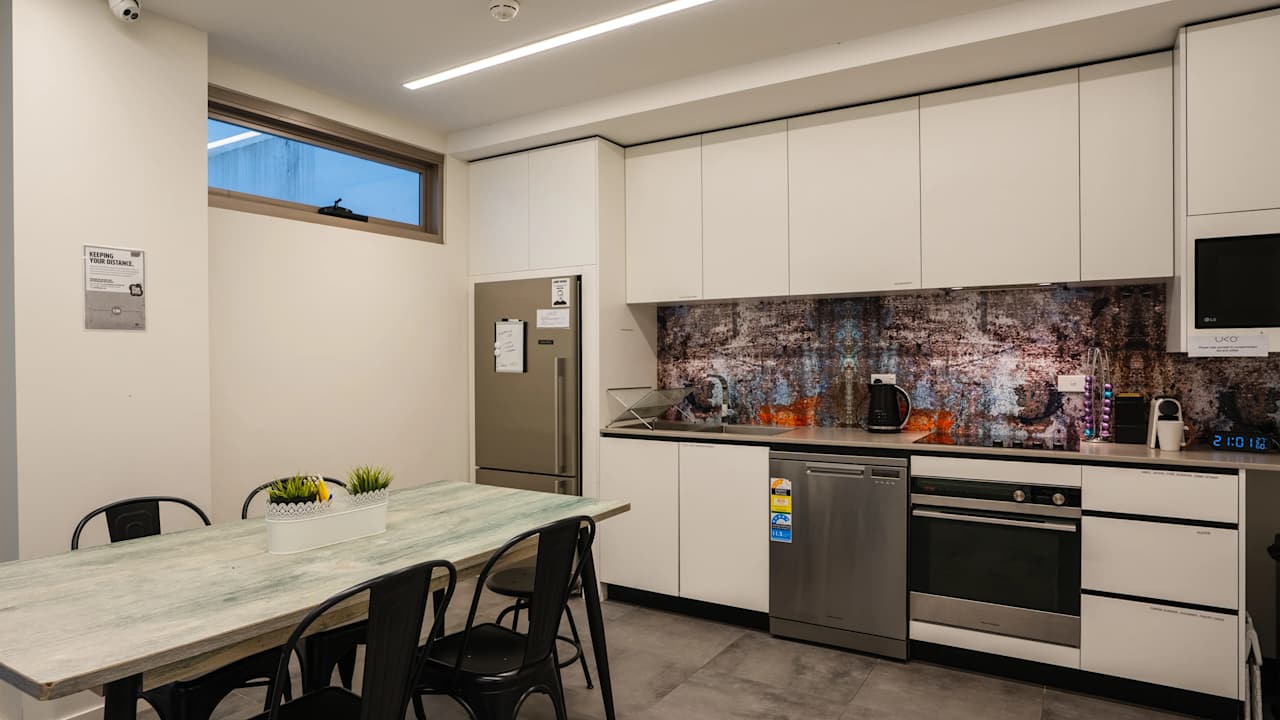 Furnished room studio flat for rent