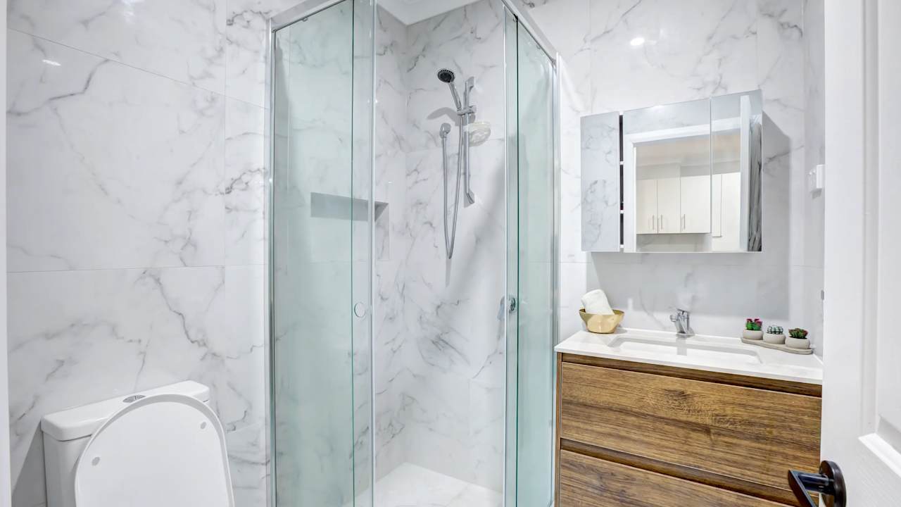 Furnished room in a share house