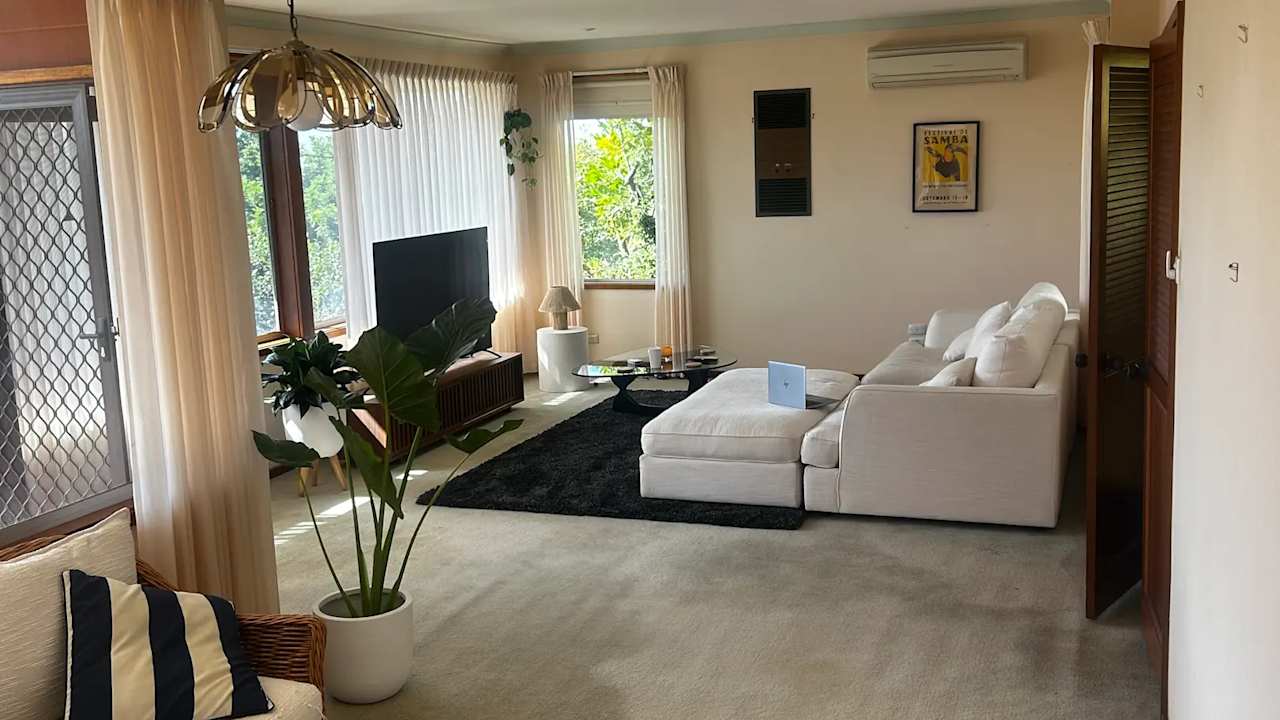 Unfurnished room with own bathroom