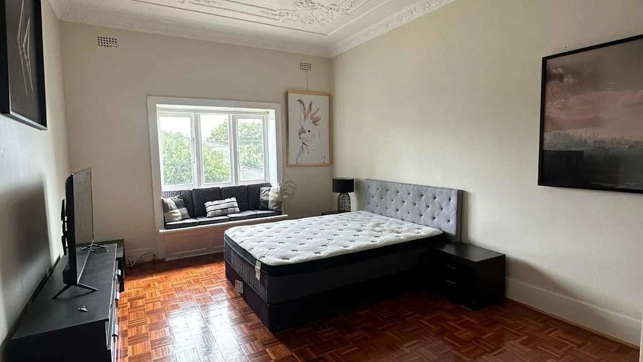 Unfurnished room in a share house