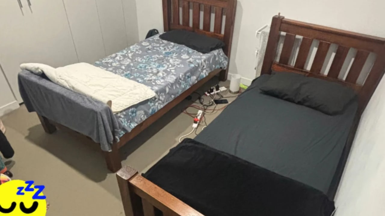 Furnished room in a flatshare