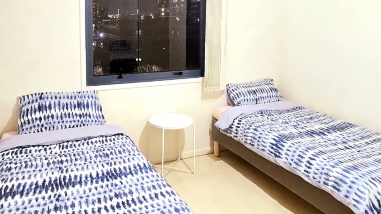 Furnished room in a flatshare