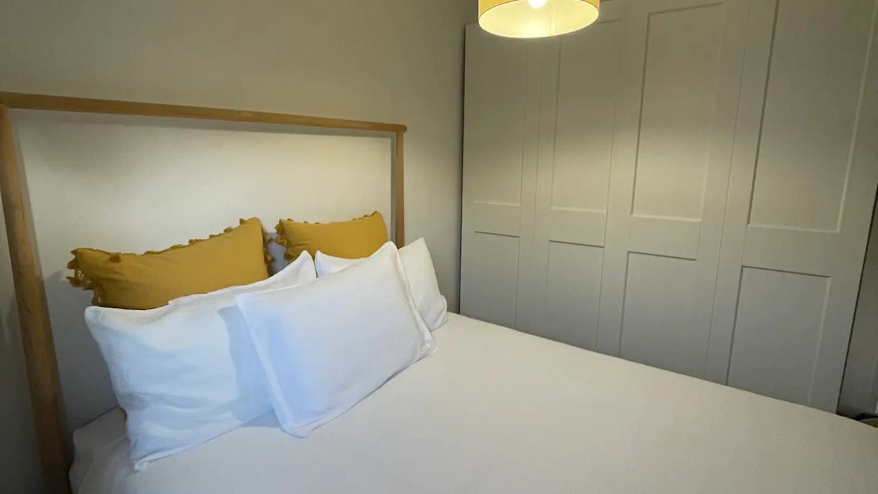 Unfurnished room in a share house