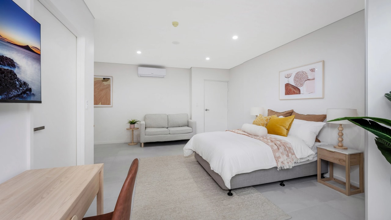 Room studio flat for rent
