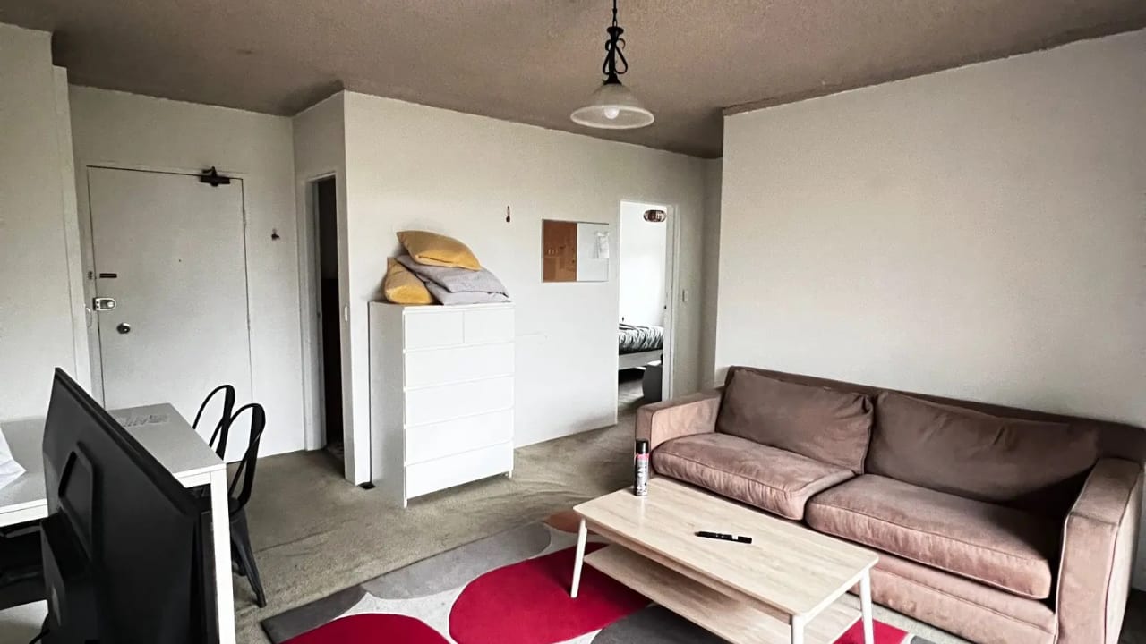 Whole property with 2 rooms for rent