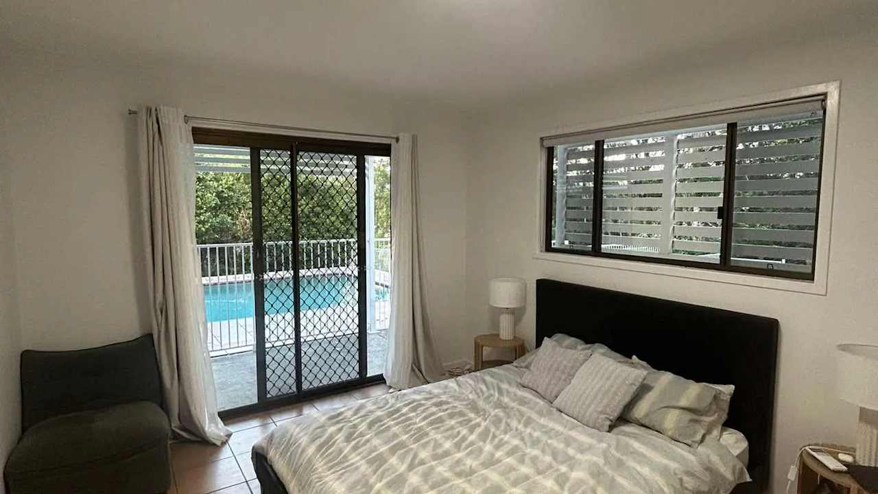 Furnished room with own bathroom