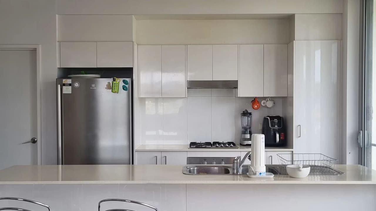 Furnished room with ensuite in a flatshare