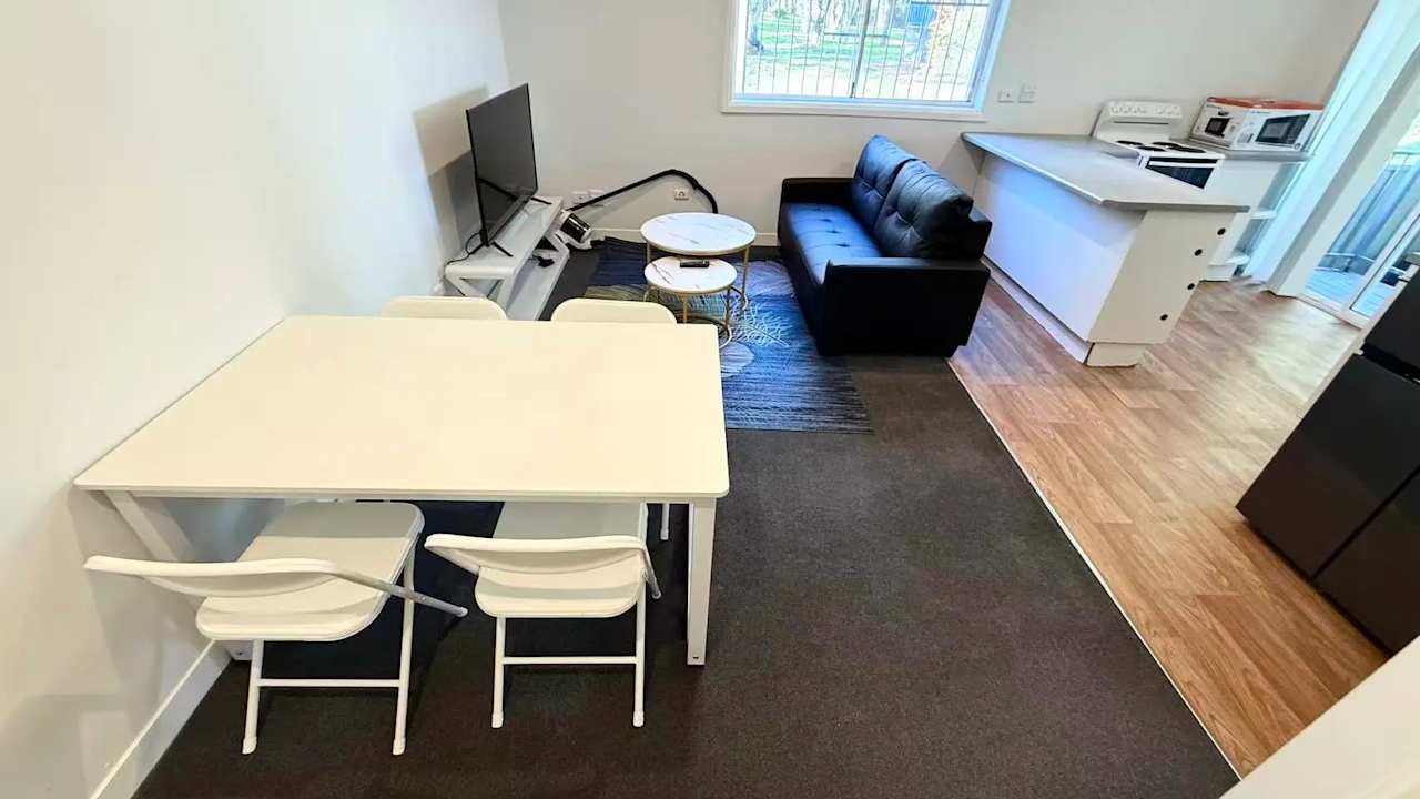 Whole property with 3 rooms for rent