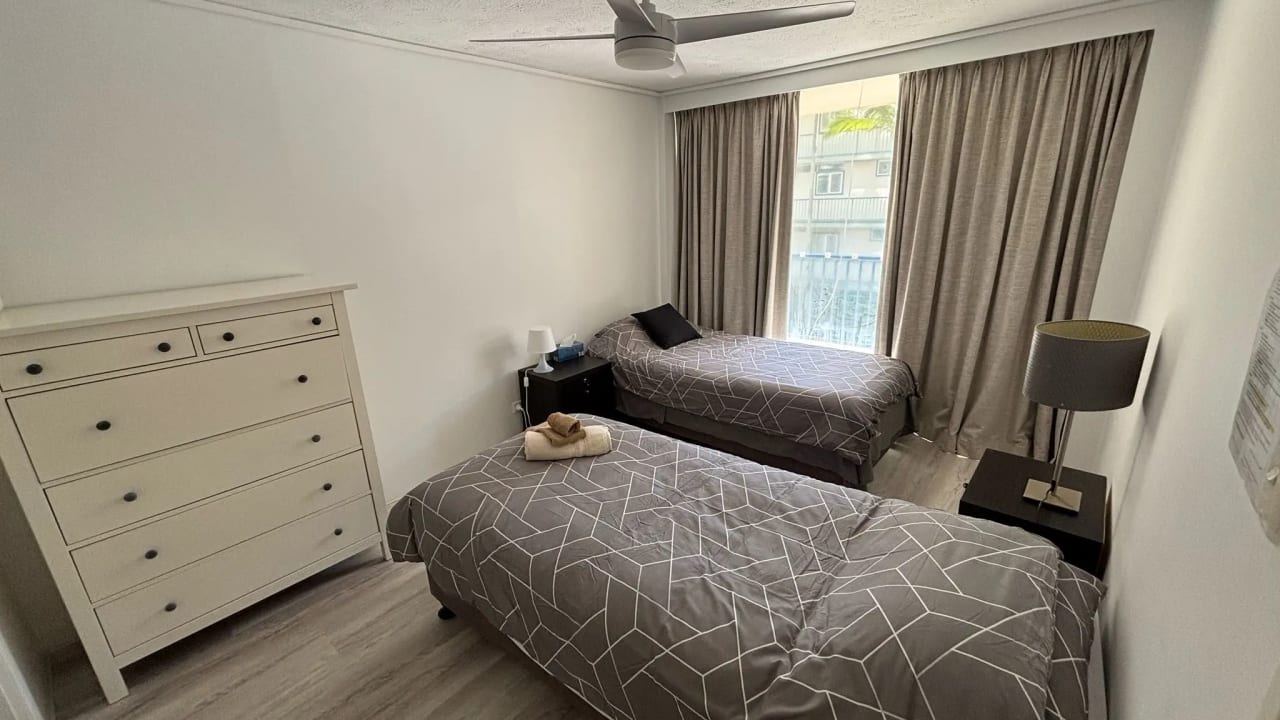 Furnished room in a flatshare