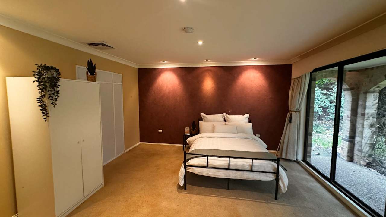 Furnished room in a share house