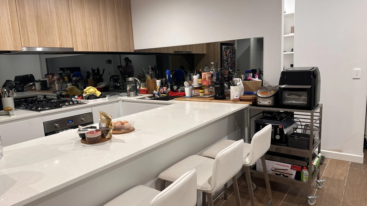 Furnished room in a flatshare