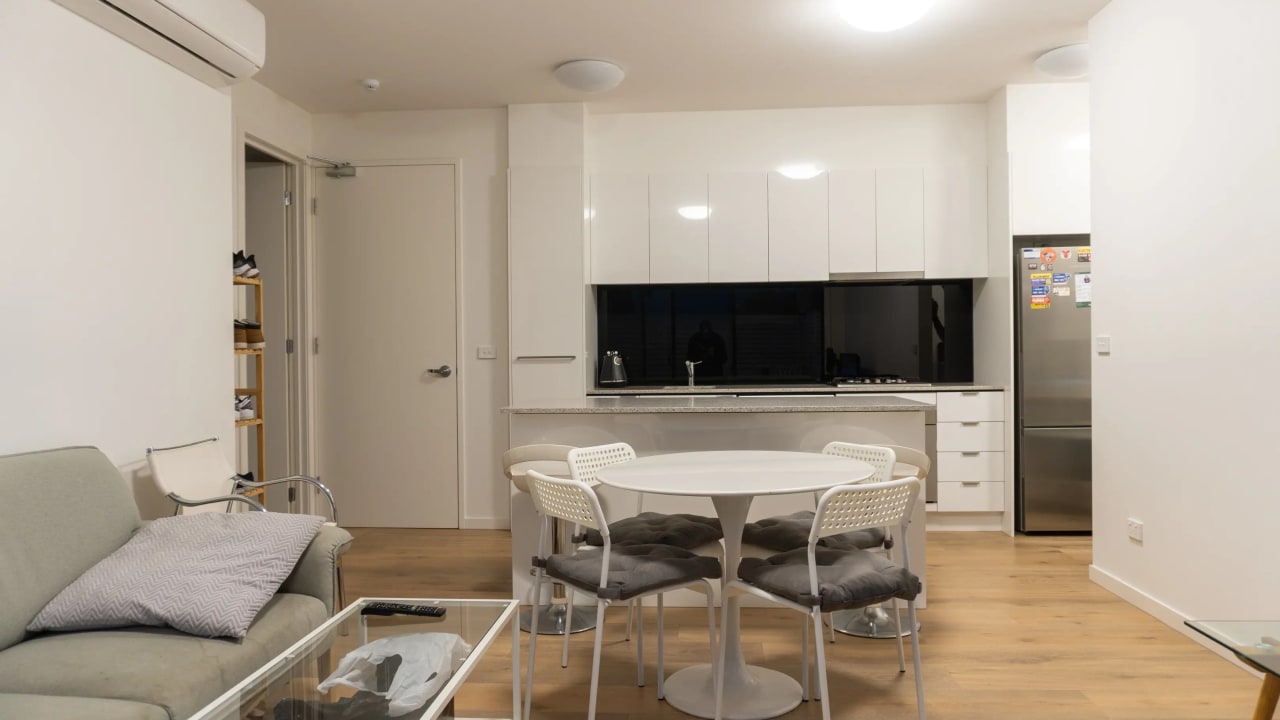 Furnished room with own bathroom