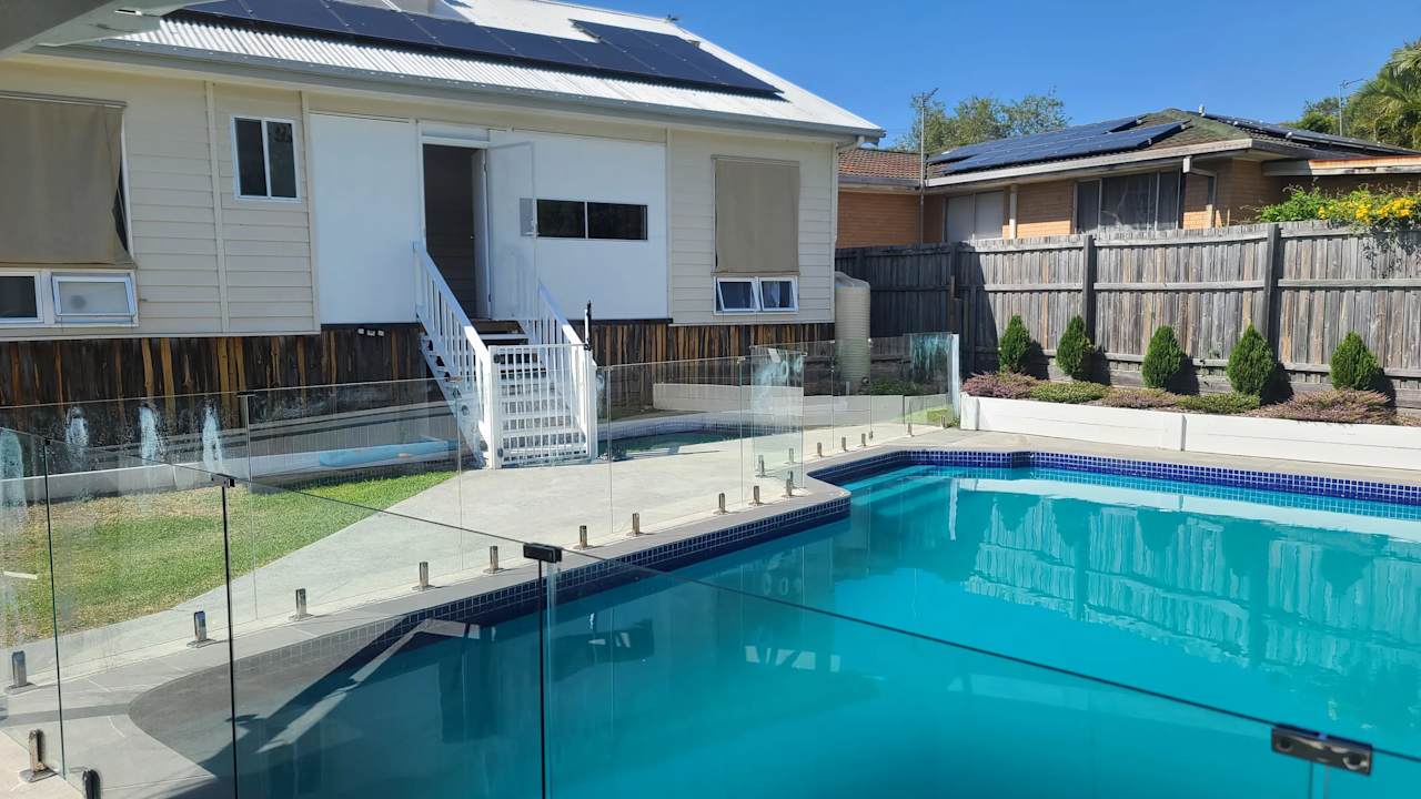 Whole property with 3 rooms for rent