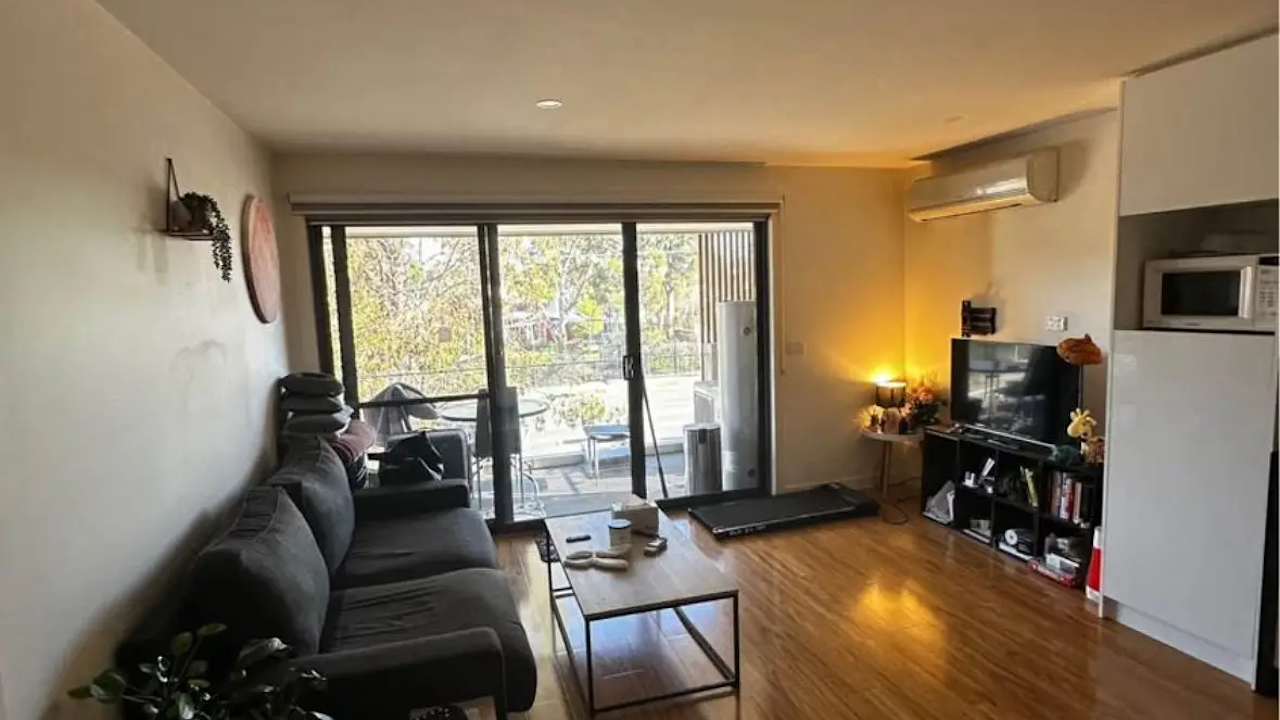 Furnished room in a flatshare