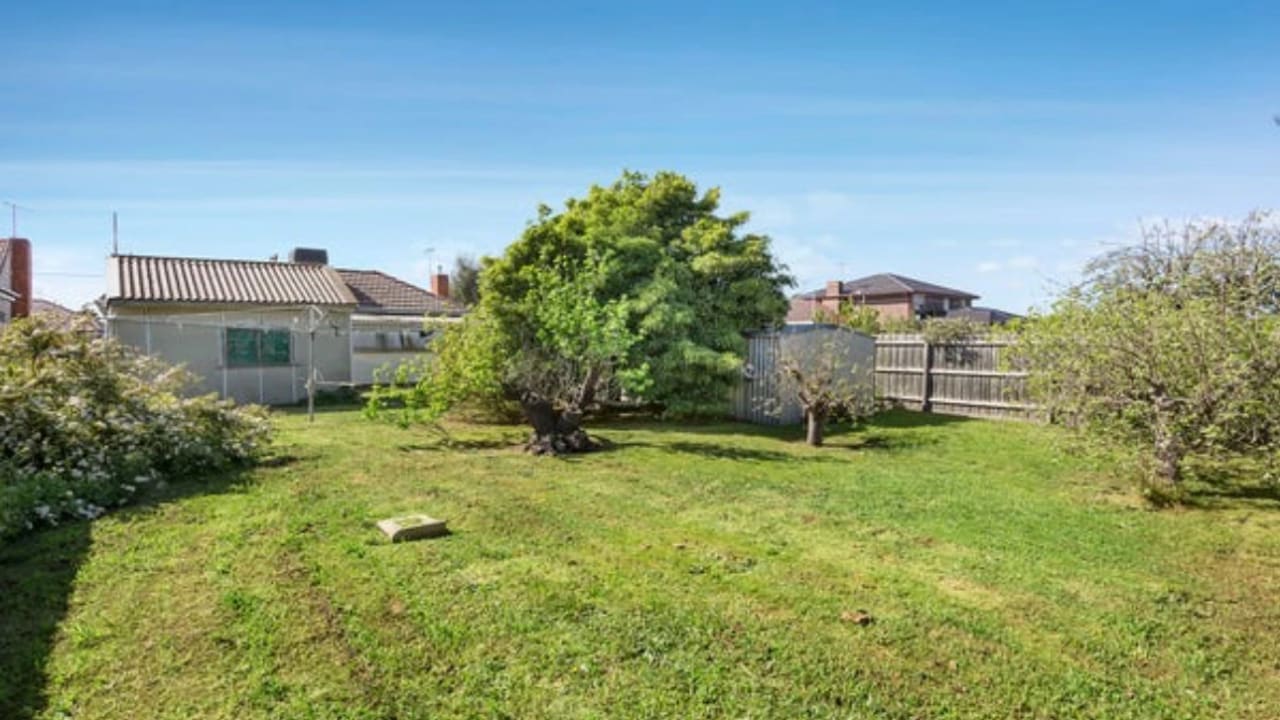 Whole property with 4 rooms for rent