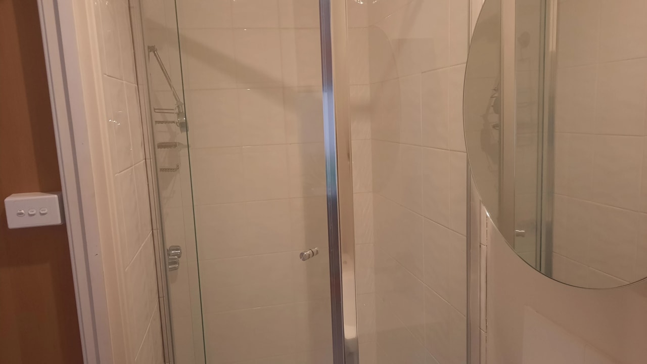 Furnished room with own bathroom
