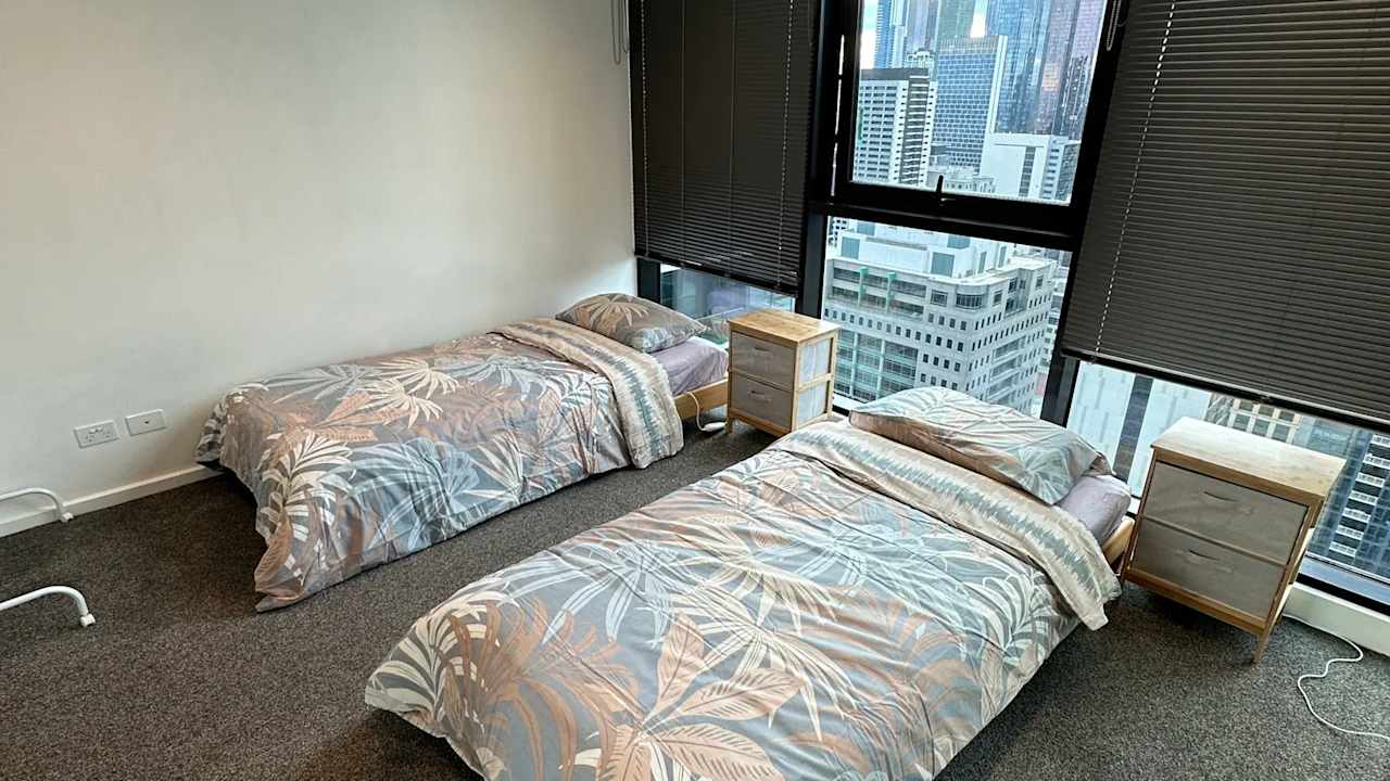 Furnished room in a flatshare