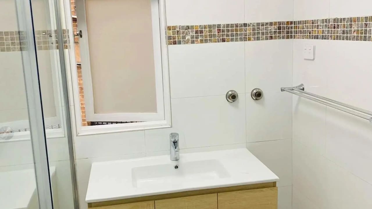 Furnished room with own bathroom