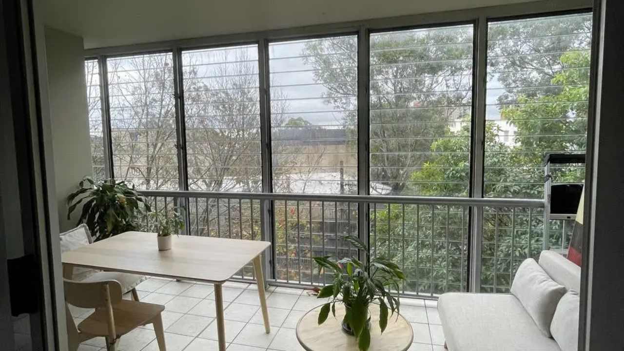 Furnished room with ensuite in a flatshare