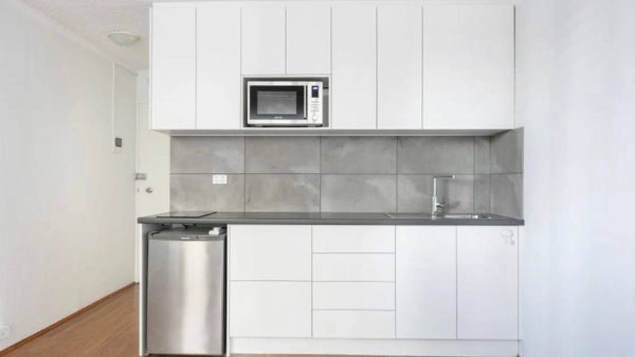 Furnished room studio flat for rent