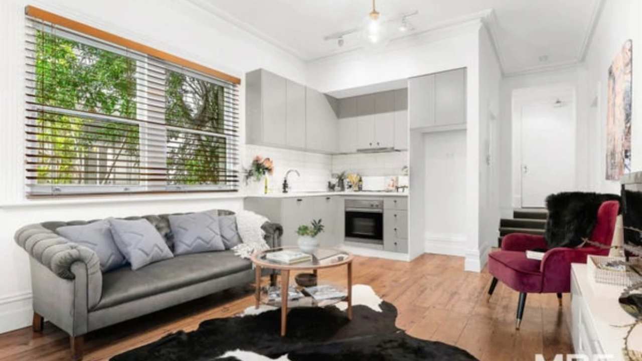 Unfurnished room in a flatshare