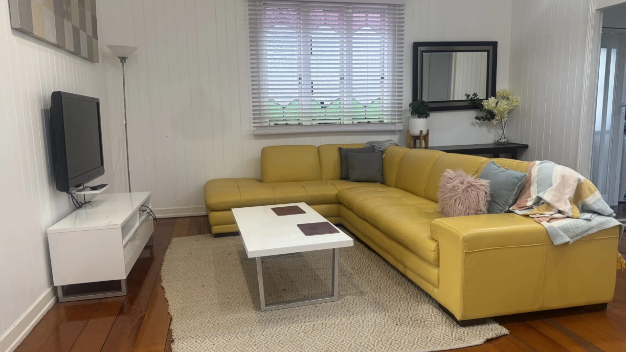 Unfurnished room in a share house