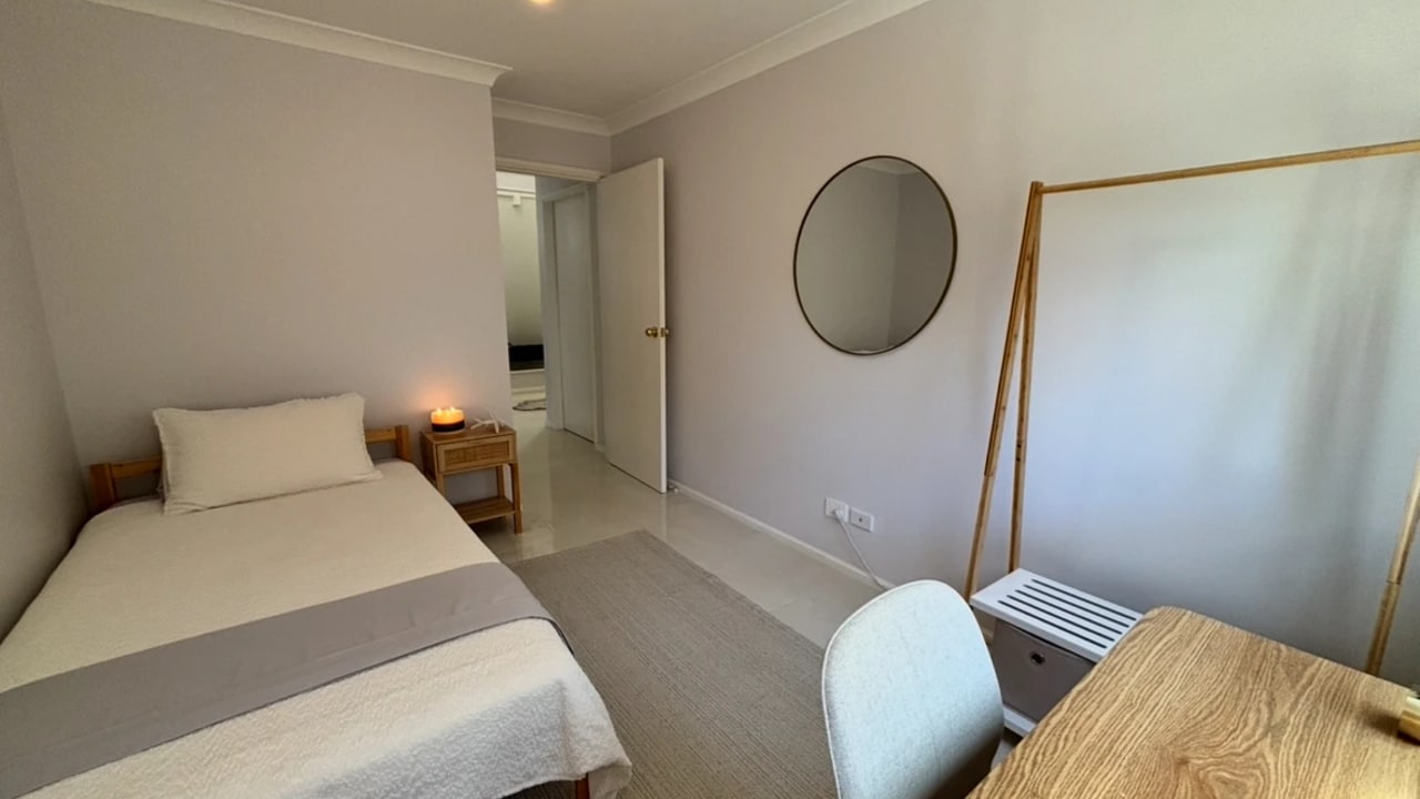 Room in a share house