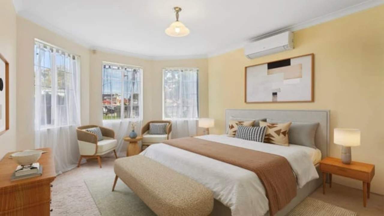 Room in a share house
