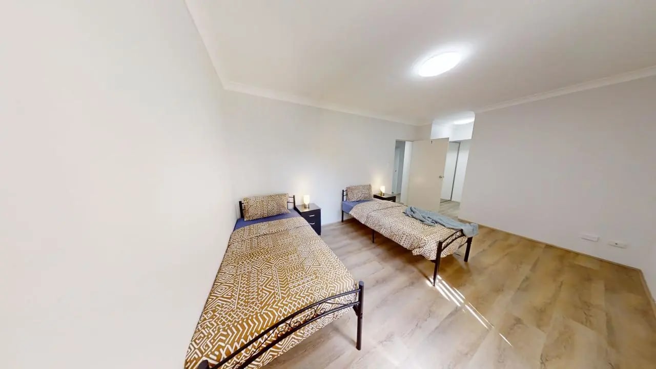 Furnished room with ensuite in a flatshare