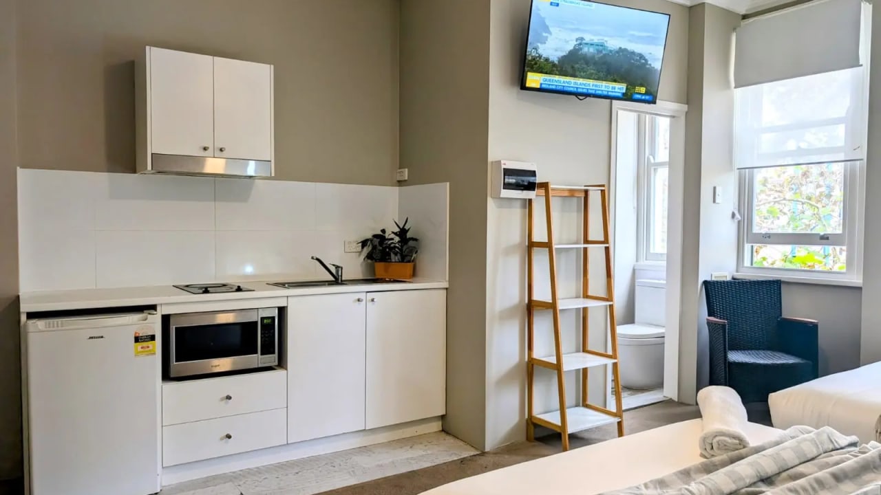 Furnished room with own bathroom