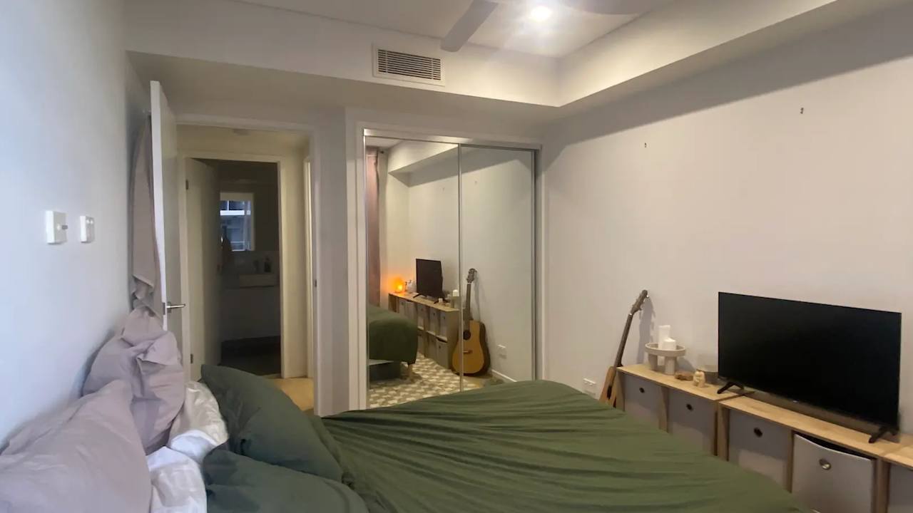 Furnished room in a flatshare