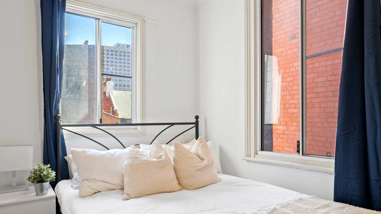 Furnished room in a share house