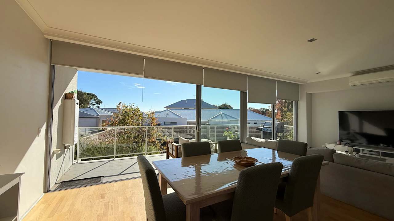 Whole property with 2 rooms for rent
