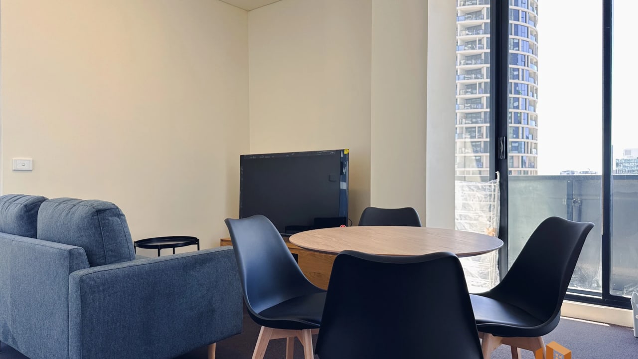 Furnished room in a flatshare