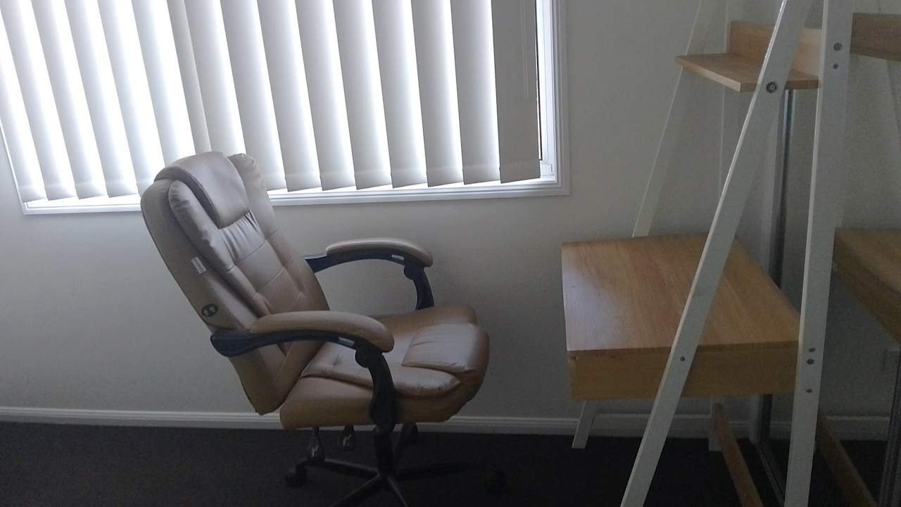 Room in a share house