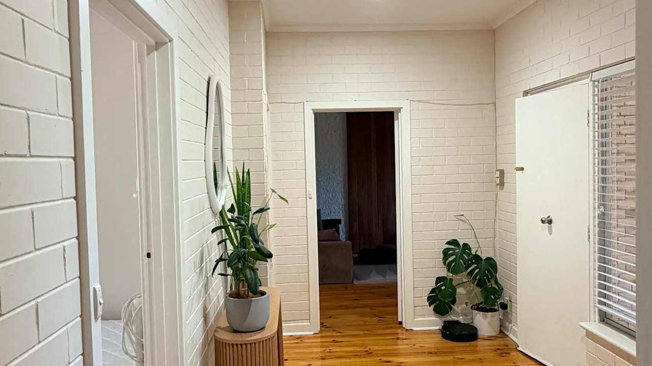 Unfurnished room in a share house