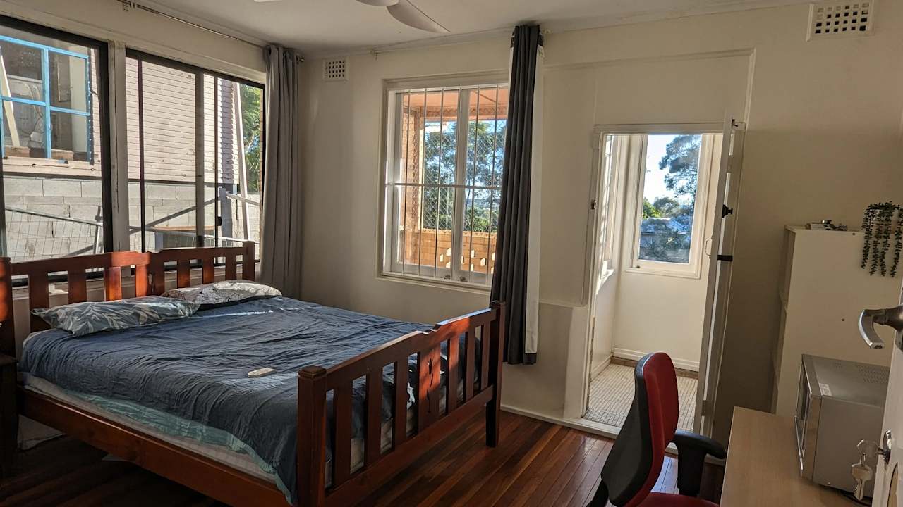 Furnished room with own bathroom