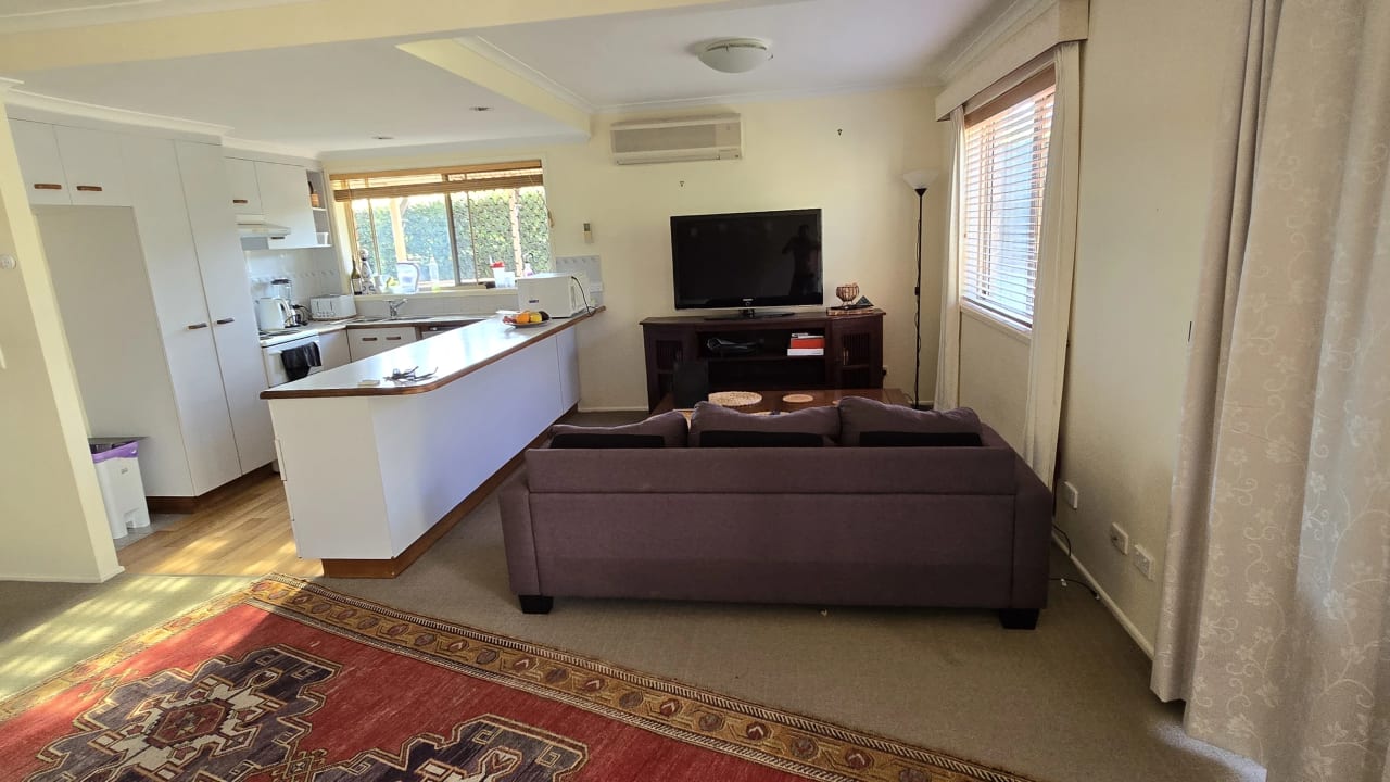 Room in a share house