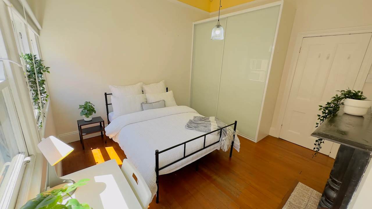 Furnished room in a share house